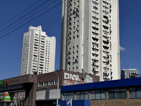 квартира за адресою Героїв просп., 1-Б
