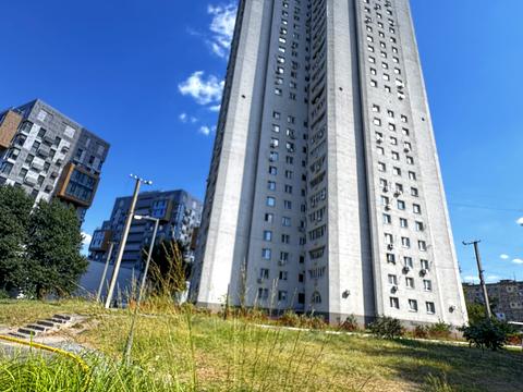 квартира за адресою Героїв просп., 1-Б