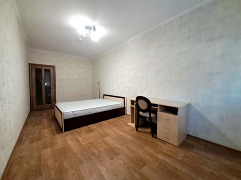 квартира за адресою Наталії Ужвій вул., 12
