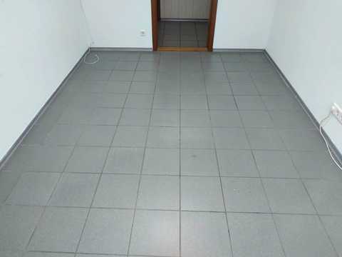 комерційна за адресою Київ, Героїв Дніпра вул., 18А