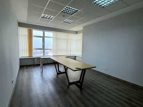 коммерческая по адресу Кловский спуск, 7