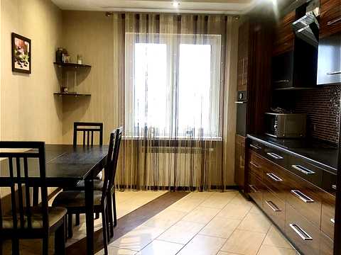 квартира по адресу Урловская ул., 20