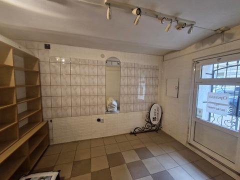 комерційна за адресою Гетьмана Петра Дорошенка вул. (Жовтнева), 64