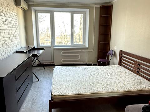 квартира за адресою Академіка Заболотного вул., 18