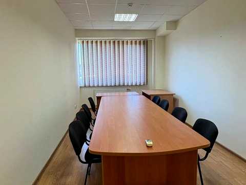 коммерческая по адресу Богдана Хмельницкого ул., 212
