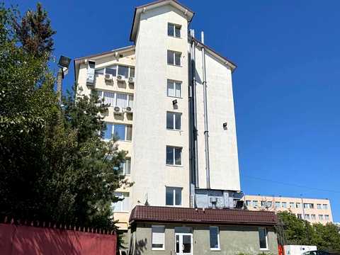 коммерческая по адресу Богдана Хмельницкого ул., 212
