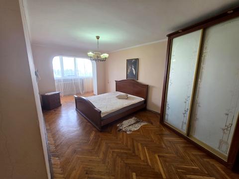 квартира за адресою Бориспільська вул., 12