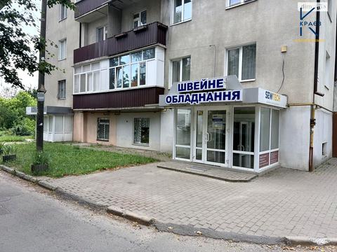 комерційна за адресою Миру просп., 58/2