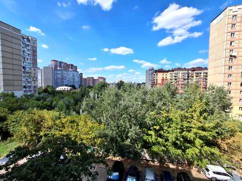 квартира за адресою Академіка Єфремова вул. (Командарма Уборевича), 7