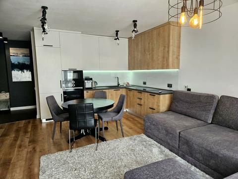 квартира за адресою Метрологічна вул., 7-Б