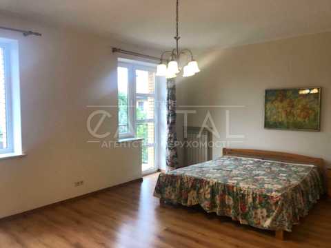 будинок за адресою Богатирська вул.