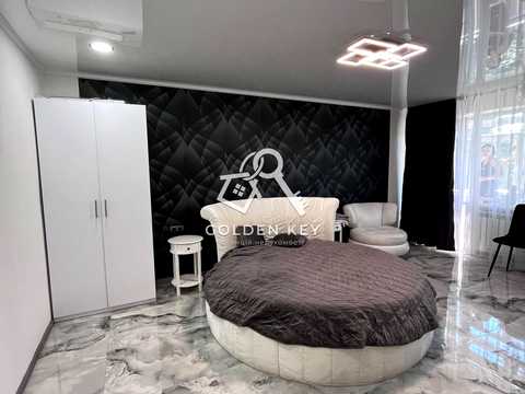 квартира за адресою Соборності вул. (Косіора), 42