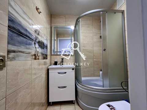 квартира за адресою Соборності вул. (Косіора), 42