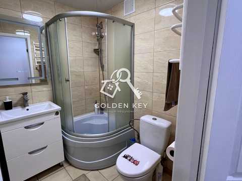 квартира за адресою Соборності вул. (Косіора), 42