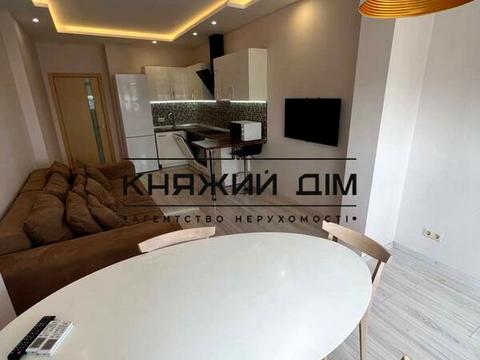 квартира за адресою Драгоманова вул., 40-Е