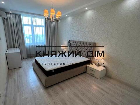квартира за адресою Драгоманова вул., 40-Е