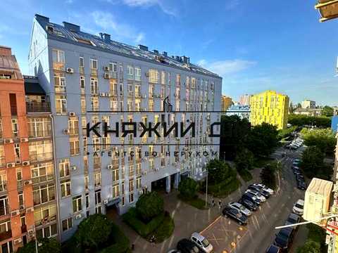 квартира за адресою Регенераторна вул., 4 к5