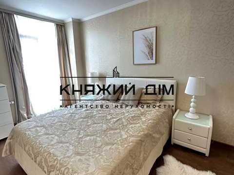 квартира за адресою Регенераторна вул., 4 к5