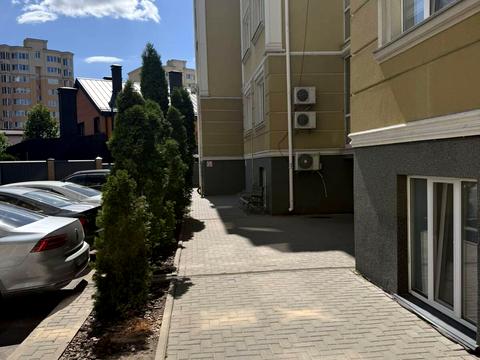 комерційна за адресою Миру вул., 13