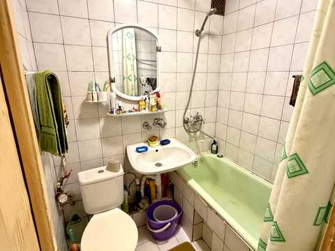квартира за адресою Ростислава Братуня вул., 8