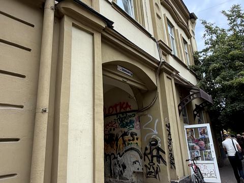 комерційна за адресою Івано-Франківськ, Михайла Грушевського вул., 9-А