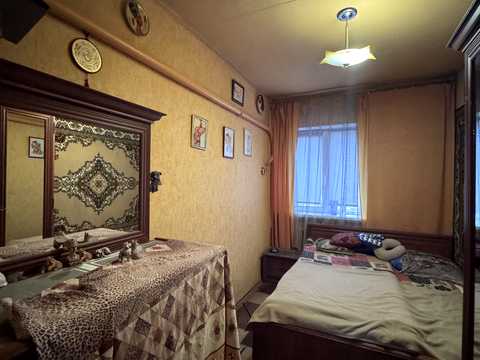 будинок за адресою Олександра Кошиця вул. (Космонавта Комарова), 8
