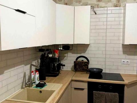 квартира за адресою Льва Ландау просп. (50-річчя СРСР), 52-В