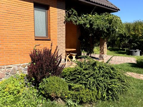 дом по адресу Квітнева