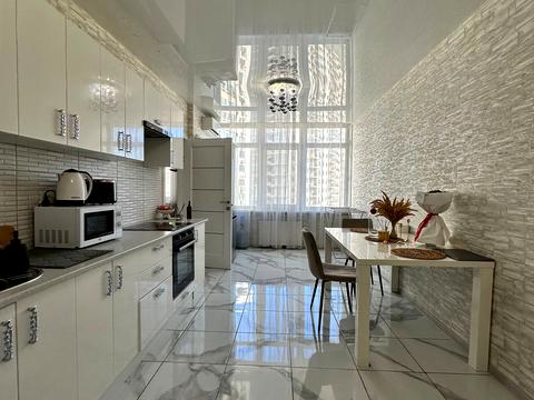 квартира за адресою Академіка Сахарова вул., (30 перлина)