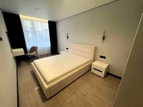 квартира по адресу Степана Бандеры ул., (Будинок 5)