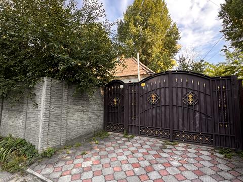 будинок за адресою Енергетиків вул., 8