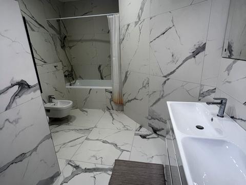 квартира по адресу Королеви Єлизавети ІІ ул. (Глинки), 2