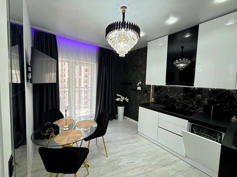 квартира за адресою Краснова вул., 1-В
