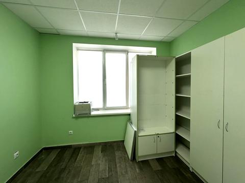 комерційна за адресою Центральна вул., 140-Б