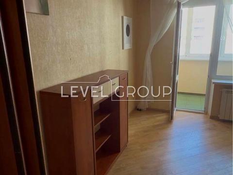 квартира по адресу Ревуцкого ул., 42-Б