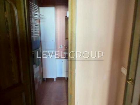квартира по адресу Ревуцкого ул., 42-Б