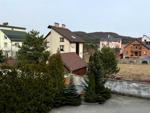 дом по адресу Володимира Івасюка ул.
