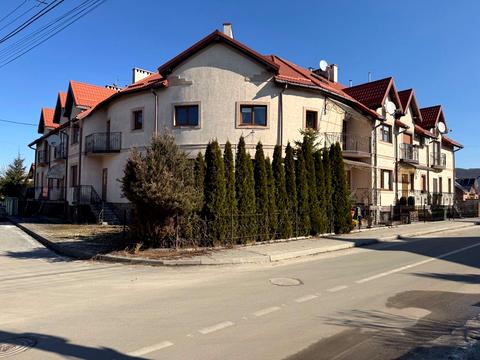 будинок за адресою Володимира Івасюка вул.