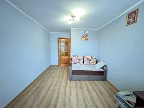 квартира за адресою Вагонна вул., 20