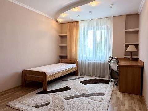 квартира по адресу Олены Пчилки ул., 4