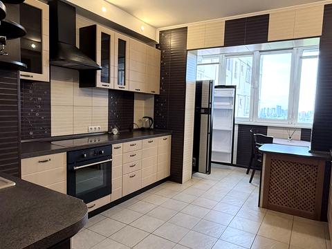 квартира по адресу Олены Пчилки ул., 4