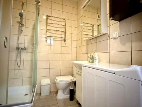 квартира за адресою Джерельна вул., 12