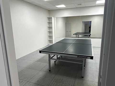 комерційна за адресою Спортивна пл., 1