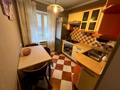 квартира за адресою Симиренка вул., 12-А