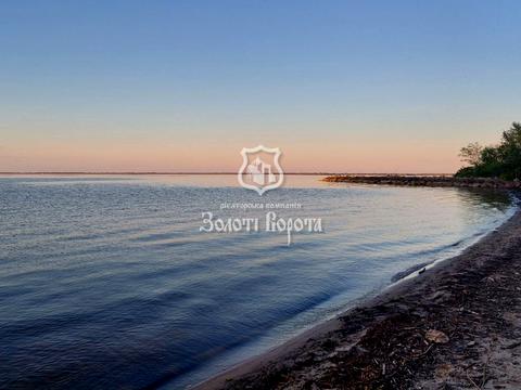 будинок за адресою с. Нові Петрівці, Сухомлинського вул., 11