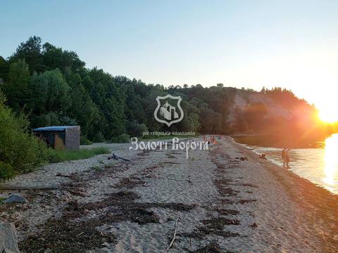 будинок за адресою с. Нові Петрівці, Сухомлинського вул., 11