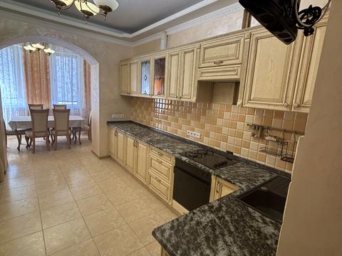 квартира по адресу Вышгородская ул., 45/2