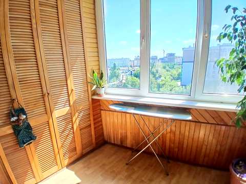 квартира за адресою В'ячеслава Чорновола вул., 42-Б
