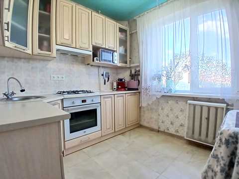 квартира за адресою В'ячеслава Чорновола вул., 42-Б