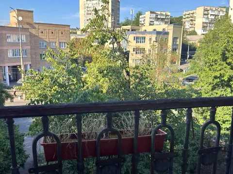 квартира за адресою Катерини Білокур вул., 2/8